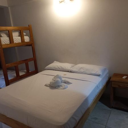 El Leon Feliz Palomino Otel Dış mekan fotoğraf