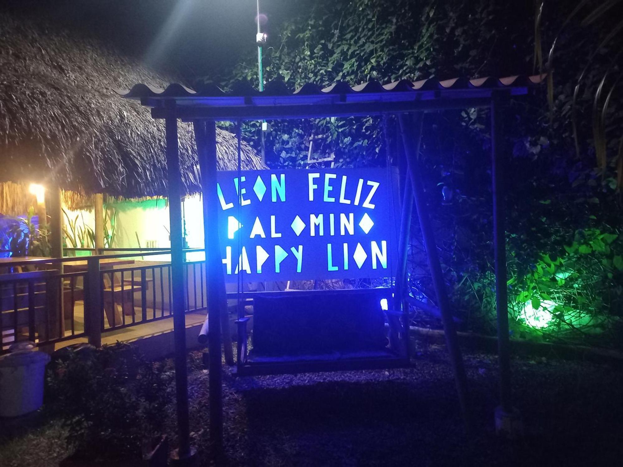 El Leon Feliz Palomino Otel Dış mekan fotoğraf