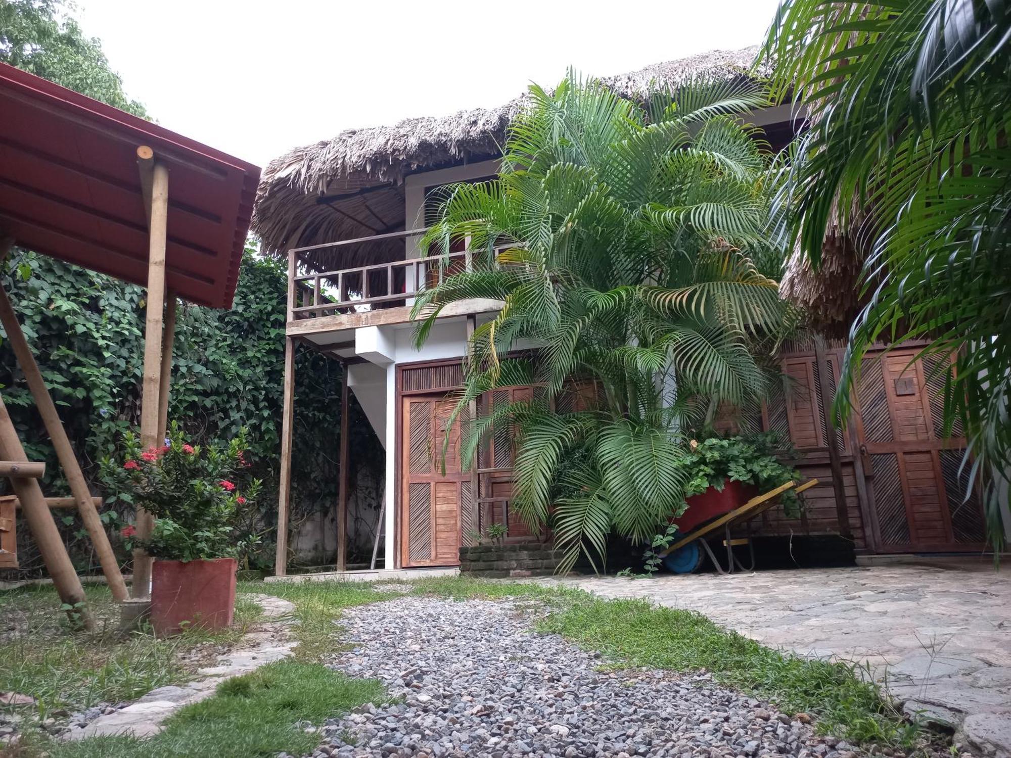 El Leon Feliz Palomino Otel Dış mekan fotoğraf